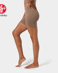 Manduka Dhara Shorts - Lions Mane Heather