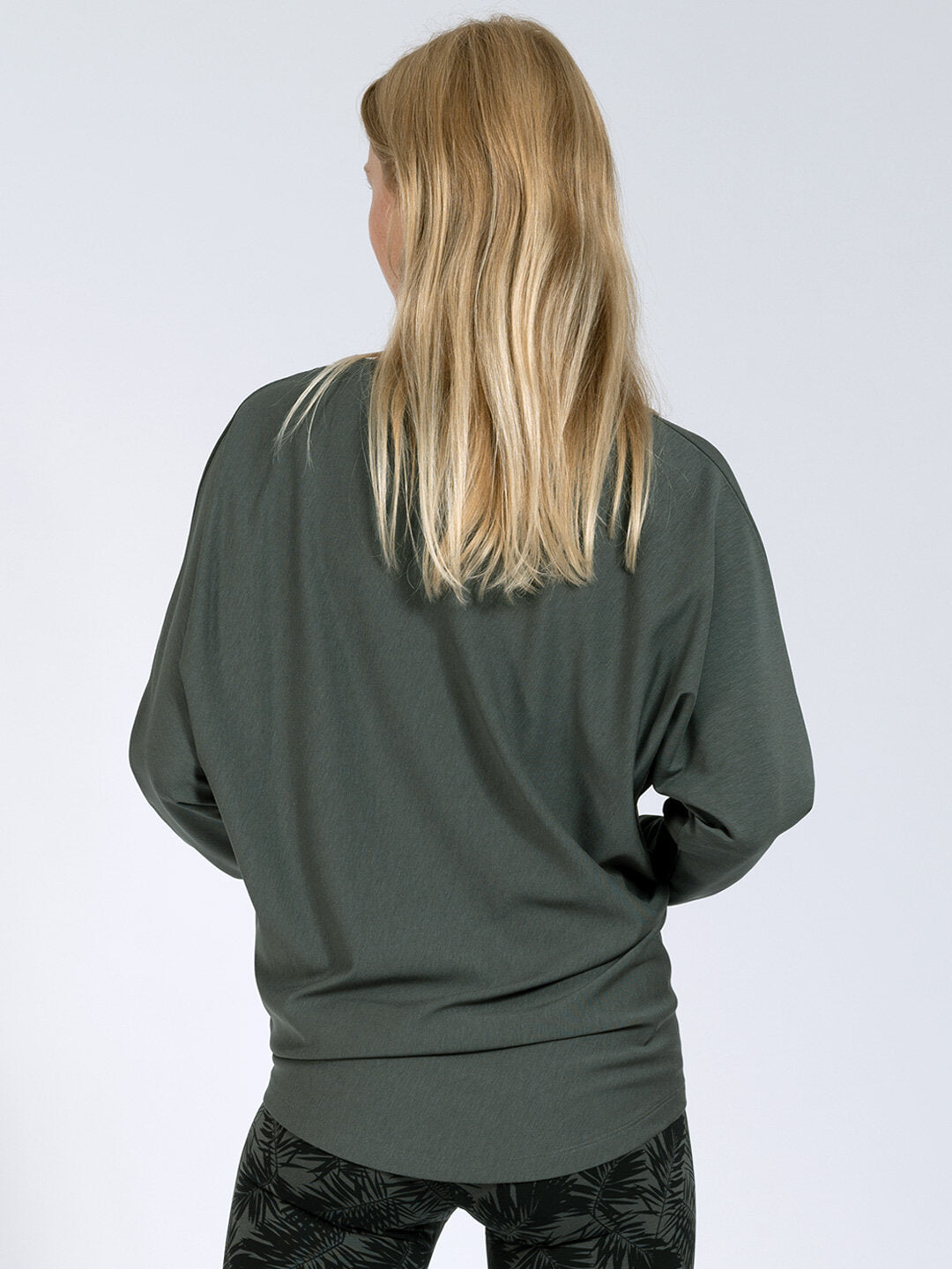 Magadi Yoga Sweater Anna - khaki