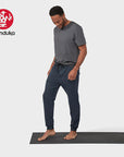 Manduka® Recharge Jogger Herren Hose - Dark Saphire