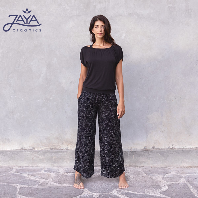 Jaya Lucy Yoga Top black little yoga store