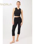 Mandala Cropped V-Neck - black