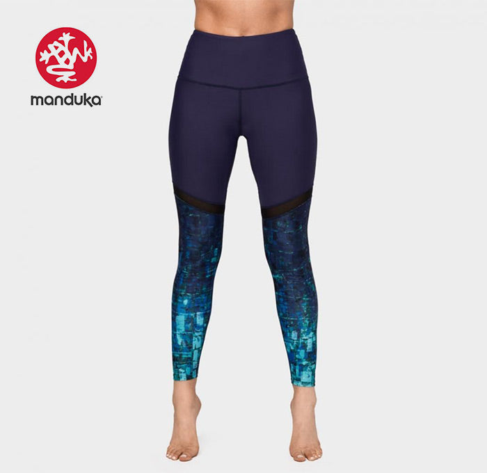 Manduka engineered high line legging abstract viper print - Gr. M