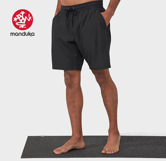 Manduka Herren Agility Short - Black