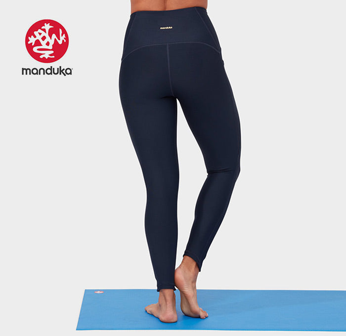 Manduka® presence legging dark sapphire