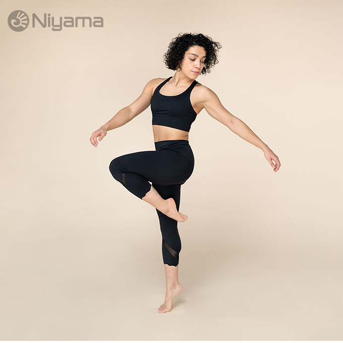Niyama Leggings ¾ Mesh Yoga Leggings Capri - schwarz